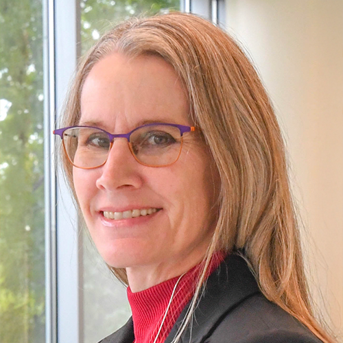 Dr. Sarah Albrecht