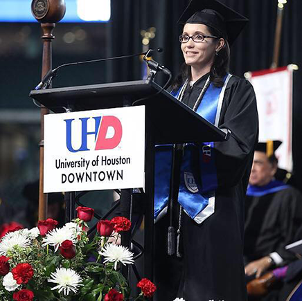 Lisa Carpenter speaking at commencement