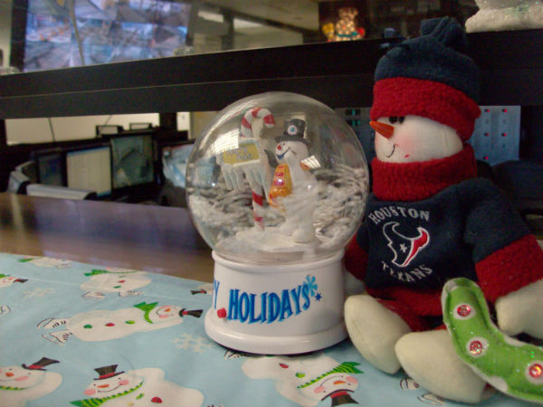 2012 Christmas Decorating Contest: Snowglobe