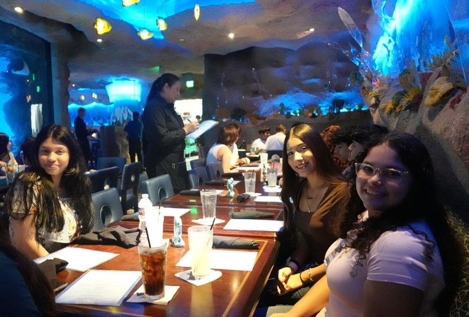 Houston Aquarium Restaurant